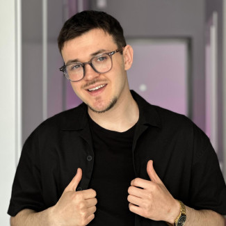  Ден Шебеко